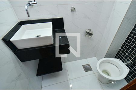 Apartamento para alugar com 89m², 2 quartos e 1 vaga Apartamento para alugar com 89m², 2 quartos e 1 vagaBanheiro social