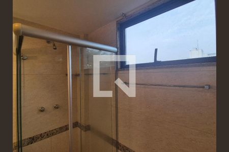 Apartamento à venda com 95m², 2 quartos e 1 vaga Apartamento à venda com 95m², 2 quartos e 1 vagaBanheiro da Suíte