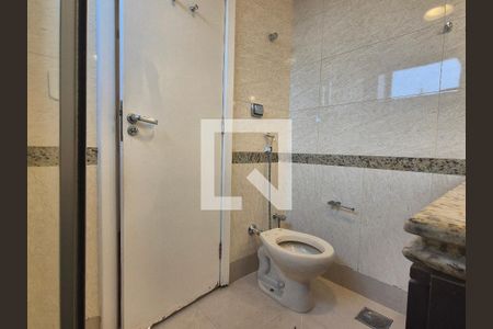 Apartamento à venda com 95m², 2 quartos e 1 vaga Apartamento à venda com 95m², 2 quartos e 1 vagaBanheiro da Suíte