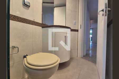 Apartamento à venda com 95m², 2 quartos e 1 vaga Apartamento à venda com 95m², 2 quartos e 1 vagaBanheiro