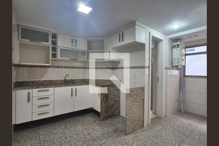 Apartamento à venda com 95m², 2 quartos e 1 vaga Apartamento à venda com 95m², 2 quartos e 1 vagaCozinha