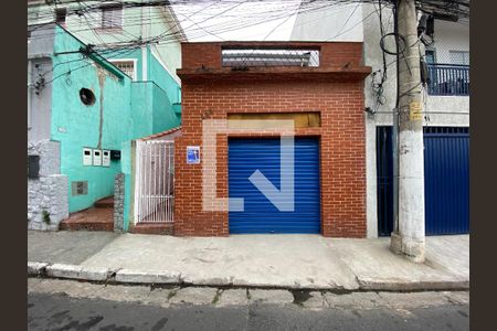 Casa à venda com 115m², 2 quartos e 1 vagaFachada com plaquinha