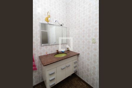 Casa à venda com 115m², 2 quartos e 1 vagaBanheiro