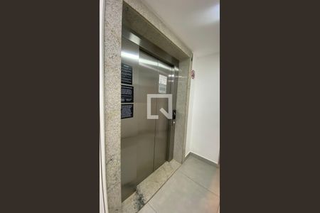 Apartamento à venda com 93m², 3 quartos e 2 vagas Apartamento à venda com 93m², 3 quartos e 2 vagasHall de entrada