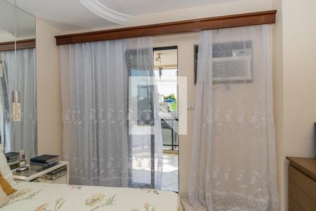 Apartamento à venda com 233m², 4 quartos e 3 vagas Apartamento à venda com 233m², 4 quartos e 3 vagasSuíte 1