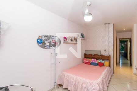 Apartamento à venda com 233m², 4 quartos e 3 vagas Apartamento à venda com 233m², 4 quartos e 3 vagasSuíte 2
