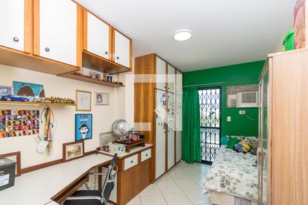 Apartamento à venda com 233m², 4 quartos e 3 vagas Apartamento à venda com 233m², 4 quartos e 3 vagasQuarto 3