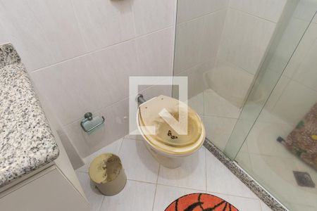 Apartamento à venda com 233m², 4 quartos e 3 vagas Apartamento à venda com 233m², 4 quartos e 3 vagasBanheiro Social