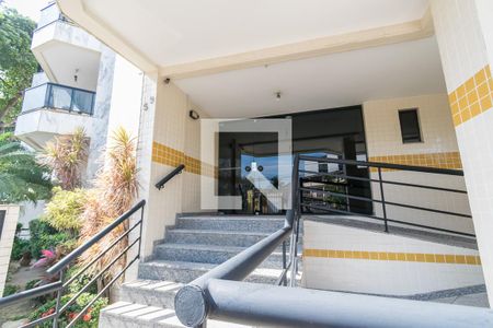 Apartamento à venda com 233m², 4 quartos e 3 vagas Apartamento à venda com 233m², 4 quartos e 3 vagasFachada da Portaria