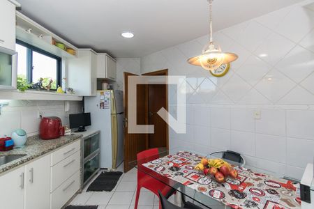 Apartamento à venda com 233m², 4 quartos e 3 vagas Apartamento à venda com 233m², 4 quartos e 3 vagasCozinha