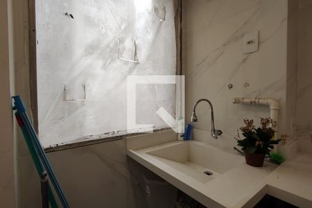 Apartamento à venda com 64m², 3 quartos e 1 vagaÁrea de Serviço