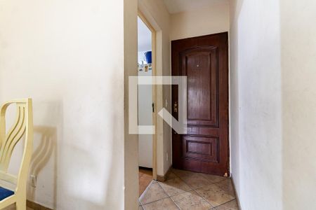 Apartamento à venda com 75m², 3 quartos e 2 vagasEntrada