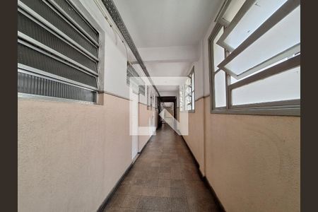 Apartamento à venda com 90m², 3 quartos e sem vaga Apartamento à venda com 90m², 3 quartos e sem vagaCorredor do prédio