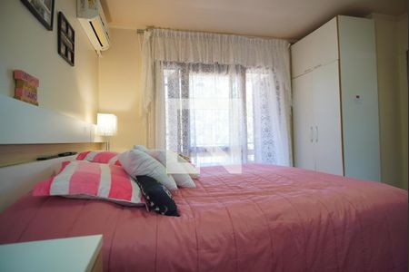 Casa à venda com 270m², 4 quartos e 4 vagasQuarto 2 - Suíte