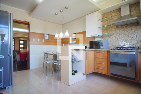 Casa à venda com 270m², 4 quartos e 4 vagasCozinha