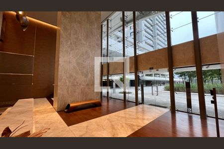 Apartamento à venda com 186m², 4 quartos e 3 vagas Apartamento à venda com 186m², 4 quartos e 3 vagasÁrea Comum - Hall de entrada