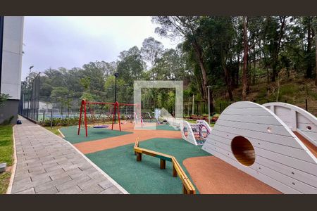 Apartamento à venda com 186m², 4 quartos e 3 vagas Apartamento à venda com 186m², 4 quartos e 3 vagasÁrea Comum - Playground