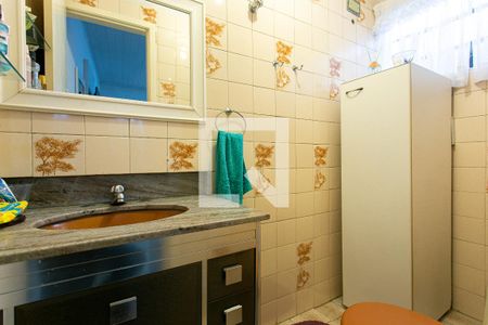 Casa à venda com 150m², 3 quartos e 1 vaga Casa à venda com 150m², 3 quartos e 1 vagaBanheiro da Suíte