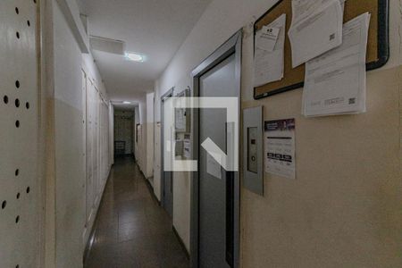 Studio à venda com 26m², 1 quarto e sem vagaElevador 