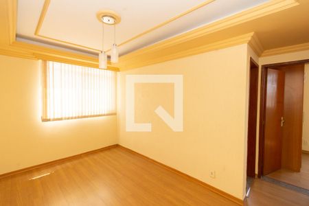 Sala de apartamento para alugar com 2 quartos, 60m² em Santa Cruz Industrial, Contagem