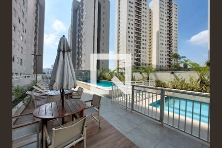 Apartamento à venda com 34m², 2 quartos e sem vaga Apartamento à venda com 34m², 2 quartos e sem vagaÁrea comum - Piscina