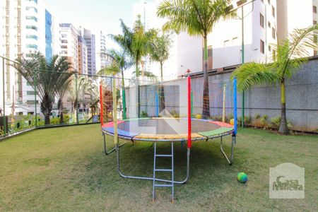 Apartamento à venda com 216m², 4 quartos e 4 vagas Apartamento à venda com 216m², 4 quartos e 4 vagasÁrea comum