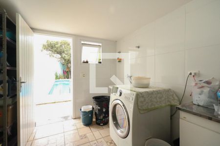 Casa à venda com 400m², 4 quartos e 8 vagasÁrea de Serviço