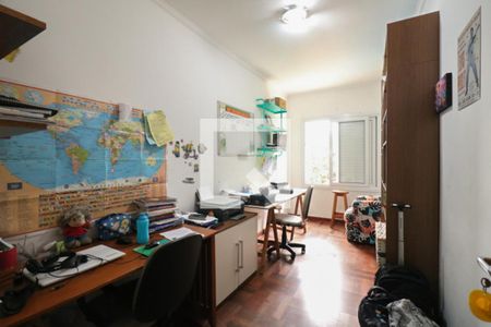 Casa à venda com 400m², 4 quartos e 8 vagasEscritório