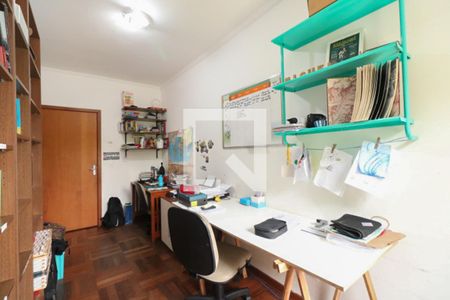 Casa à venda com 400m², 4 quartos e 8 vagasEscritório