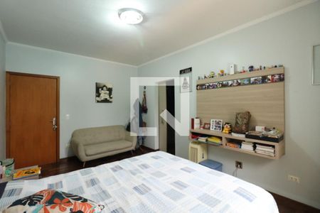 Casa à venda com 400m², 4 quartos e 8 vagasSuíte 2