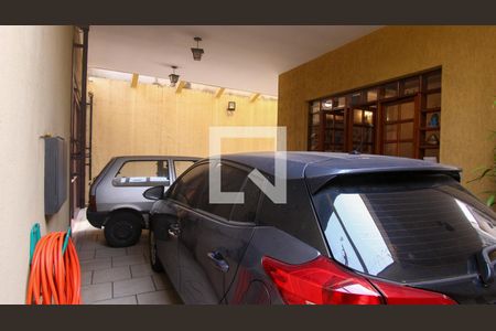 Casa à venda com 220m², 3 quartos e 2 vagas Casa à venda com 220m², 3 quartos e 2 vagasÁrea comum