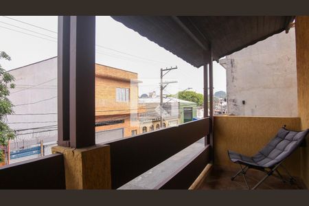 Casa à venda com 220m², 3 quartos e 2 vagas Casa à venda com 220m², 3 quartos e 2 vagasÁrea comum