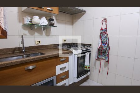 Casa à venda com 220m², 3 quartos e 2 vagas Casa à venda com 220m², 3 quartos e 2 vagasCozinha
