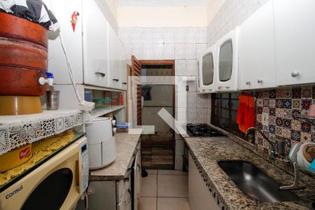 Casa à venda com 360m², 2 quartos e 2 vagas Casa à venda com 360m², 2 quartos e 2 vagasCozinha