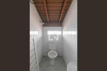 Casa de condomínio à venda com 90m², 3 quartos e 1 vagaBanheiro do mezanino