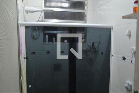 Casa de condomínio à venda com 180m², 4 quartos e 1 vagaBanheiro