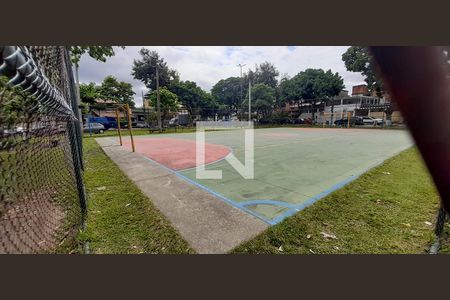 Casa de condomínio à venda com 180m², 4 quartos e 1 vagaQuadra Poliesportiva 