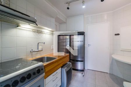 Apartamento à venda com 94m², 2 quartos e 2 vagas Apartamento à venda com 94m², 2 quartos e 2 vagasCozinha