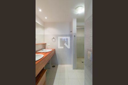 Apartamento à venda com 94m², 2 quartos e 2 vagas Apartamento à venda com 94m², 2 quartos e 2 vagasBanheiro