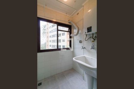 Apartamento à venda com 94m², 2 quartos e 2 vagas Apartamento à venda com 94m², 2 quartos e 2 vagasÁrea de Serviço