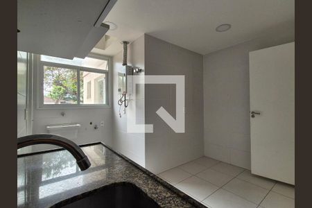 Apartamento à venda com 91m², 3 quartos e 2 vagas Apartamento à venda com 91m², 3 quartos e 2 vagasCozinha