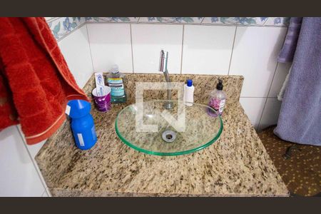 Casa à venda com 241m², 3 quartos e 3 vagasBanheiro da Suíte