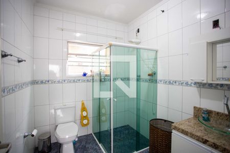 Casa à venda com 241m², 3 quartos e 3 vagasBanheiro Social