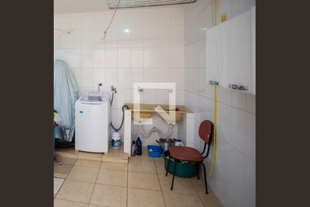 Casa à venda com 241m², 3 quartos e 3 vagasÁrea de Serviço