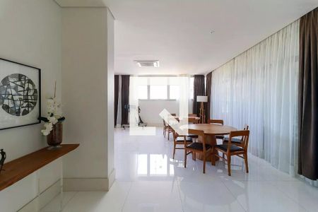 Apartamento à venda com 840m², 5 quartos e 7 vagas Apartamento à venda com 840m², 5 quartos e 7 vagasÁrea comum - Salão de festas