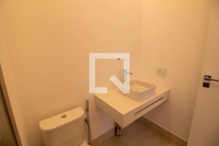 Apartamento à venda com 840m², 5 quartos e 7 vagas Apartamento à venda com 840m², 5 quartos e 7 vagasBanheiro da Suíte 1