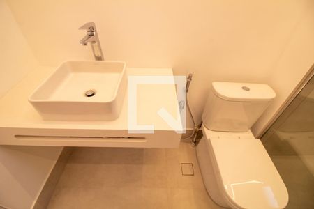 Apartamento à venda com 840m², 5 quartos e 7 vagas Apartamento à venda com 840m², 5 quartos e 7 vagasBanheiro da Suíte 2