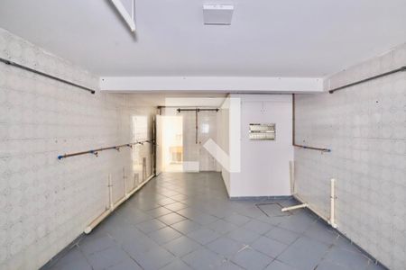 Casa à venda com 200m², 2 quartos e 2 vagas Casa à venda com 200m², 2 quartos e 2 vagasGaragem