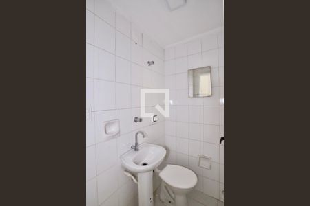 Casa à venda com 200m², 2 quartos e 2 vagas Casa à venda com 200m², 2 quartos e 2 vagasLavabo