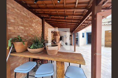 Apartamento à venda com 240m², 4 quartos e 1 vaga Apartamento à venda com 240m², 4 quartos e 1 vagaQuintal